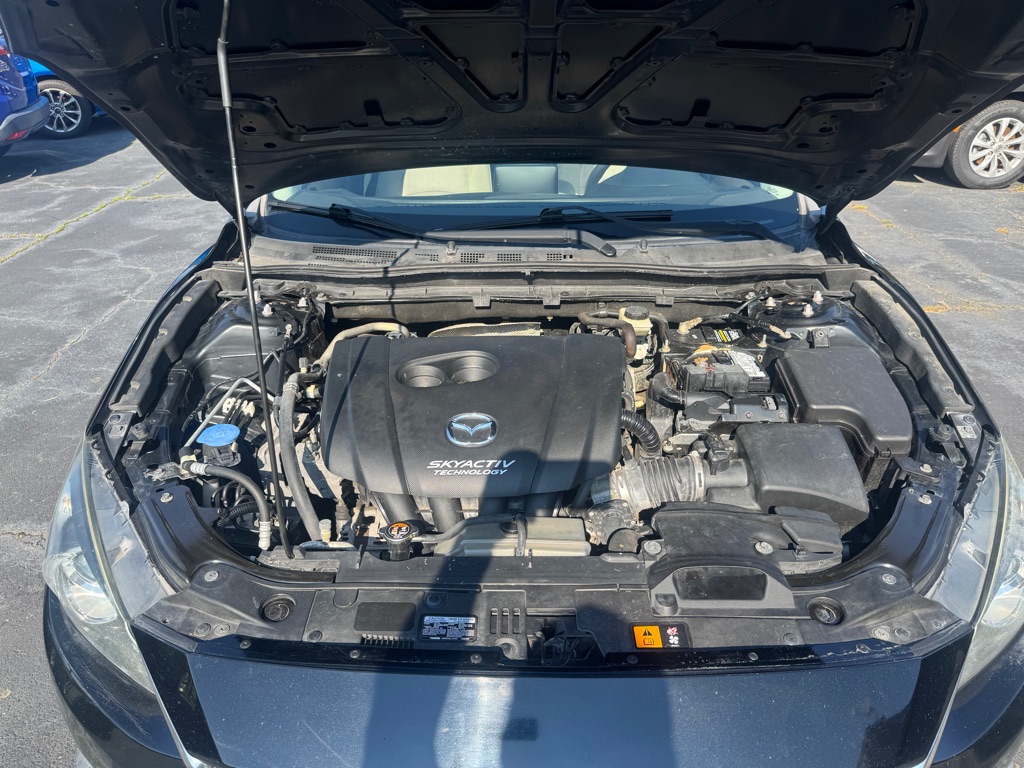 Photo 20 of this MAZDA 3