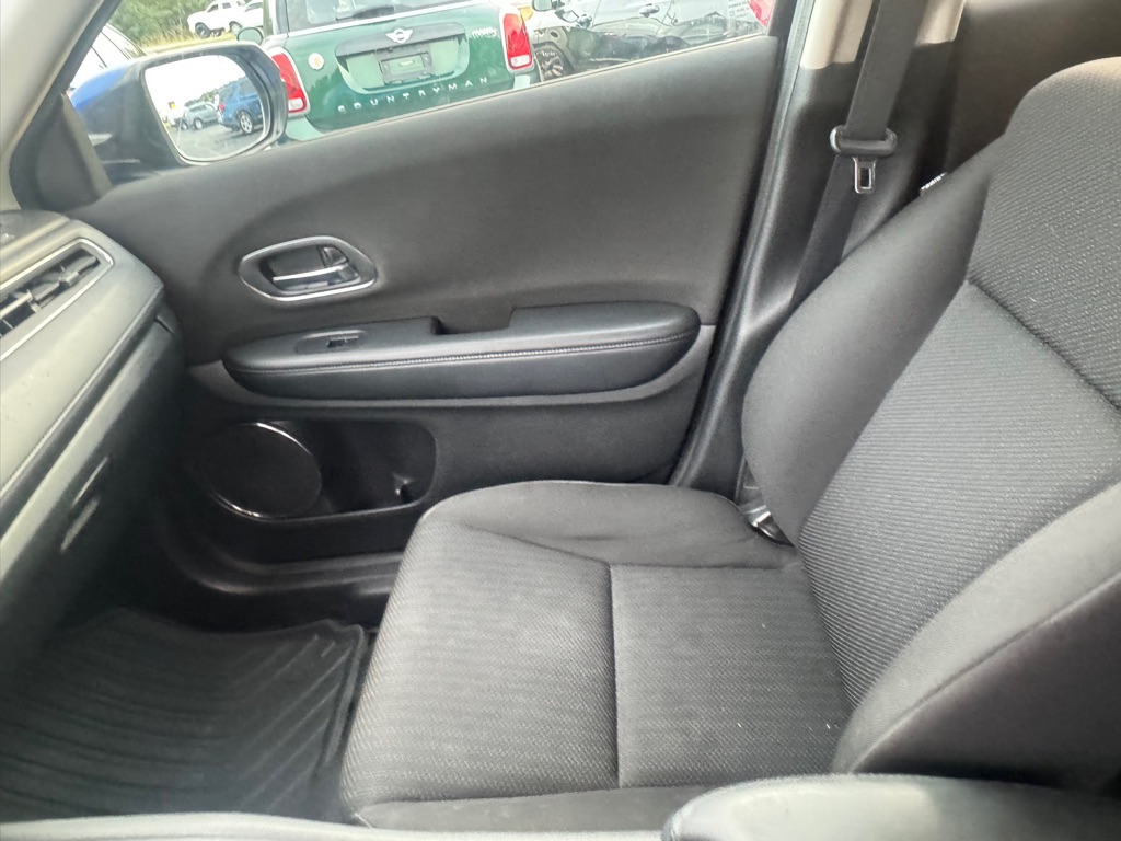 Photo 11 of this HONDA HR-V