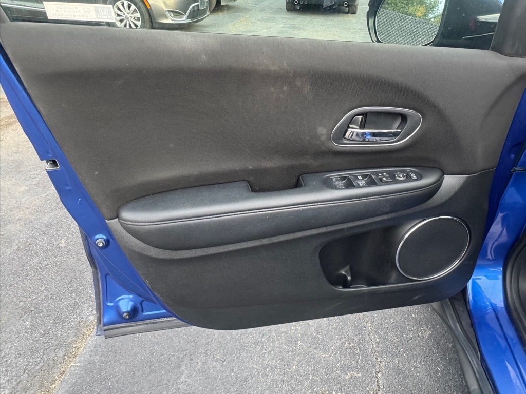 Photo 9 of this HONDA HR-V