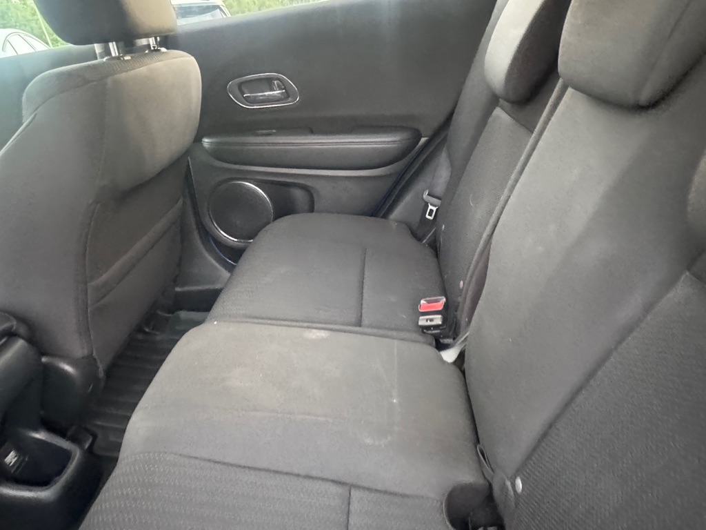 Photo 25 of this HONDA HR-V