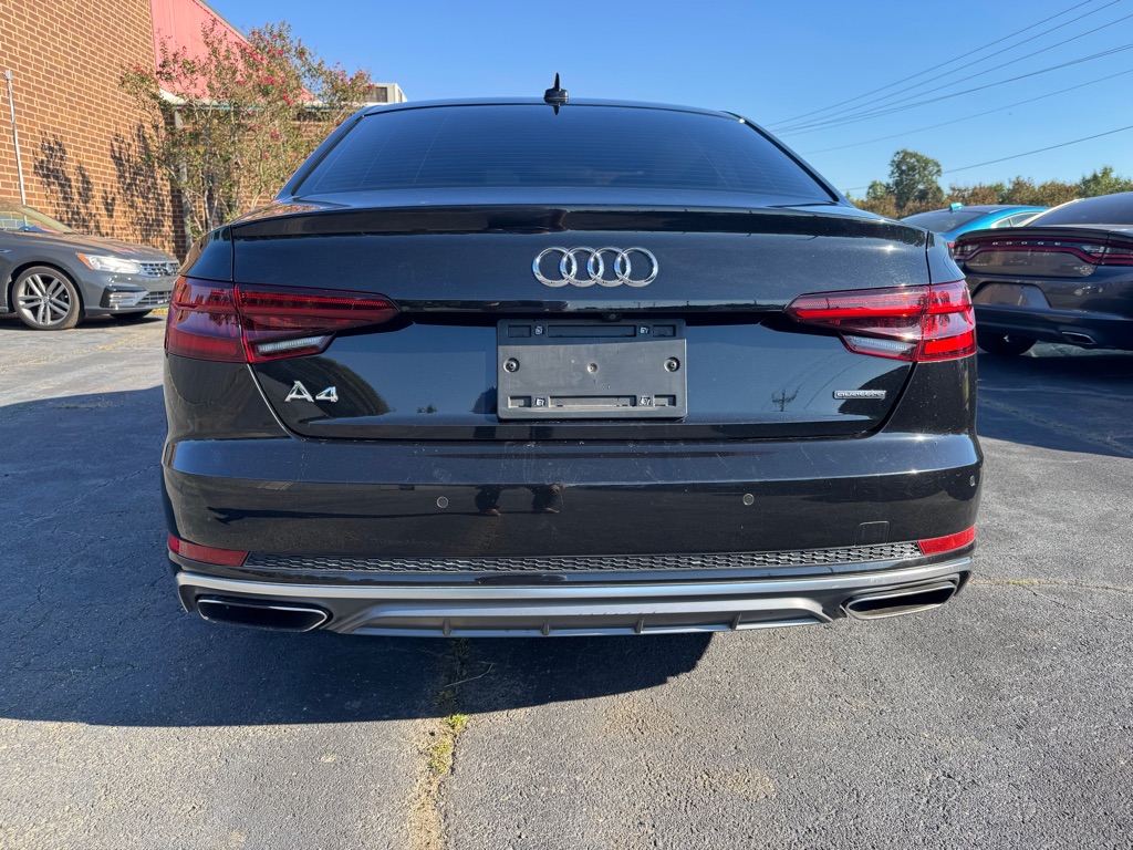 Photo 7 of this AUDI A4
