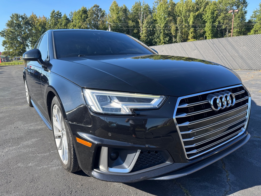Photo 4 of this AUDI A4