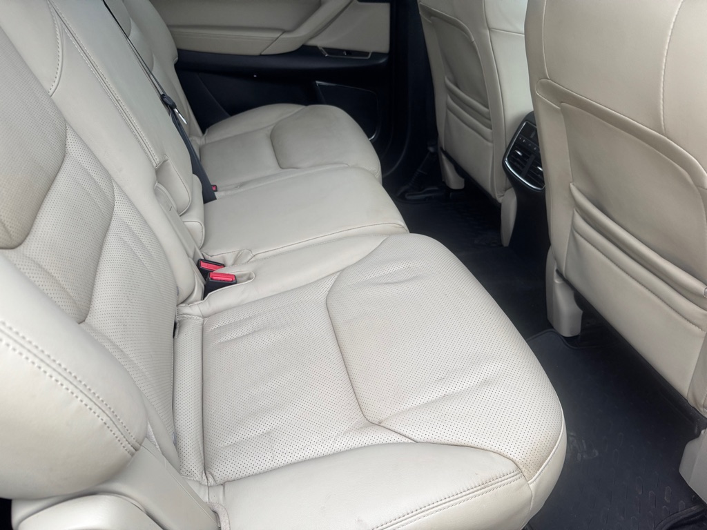 Photo 19 of this MAZDA CX-9