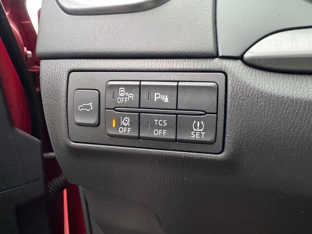 Photo 14 of this MAZDA CX-9