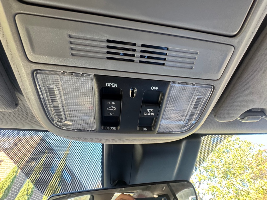 Photo 15 of this HONDA ODYSSEY