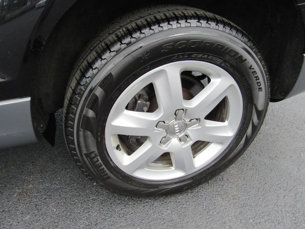 Image for 2011 Audi Q7 PREMIUM AWD 3rd Row-NAV-4 NEW Tires!