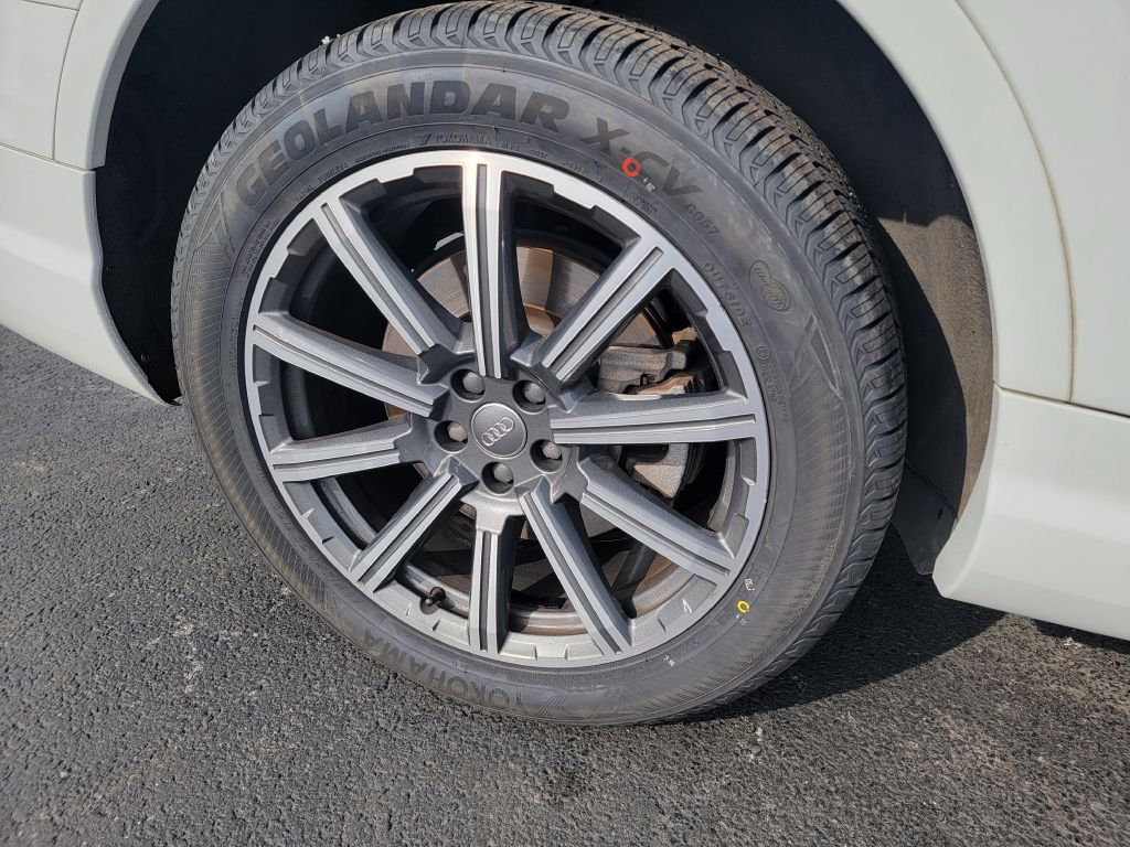 Image for 2017 Audi Q7 V6 PRESTIGE New Tires-Loaded Up-3rd Row