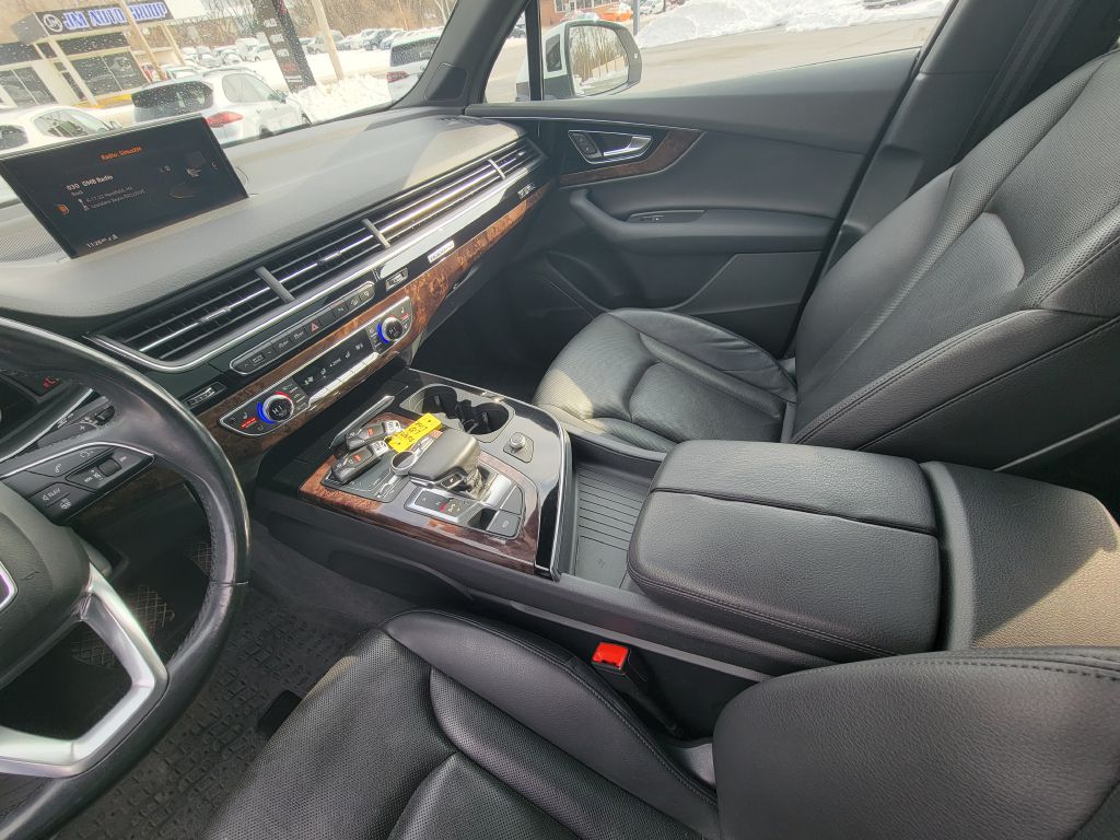 Image for 2017 Audi Q7 V6 PRESTIGE New Tires-Loaded Up-3rd Row