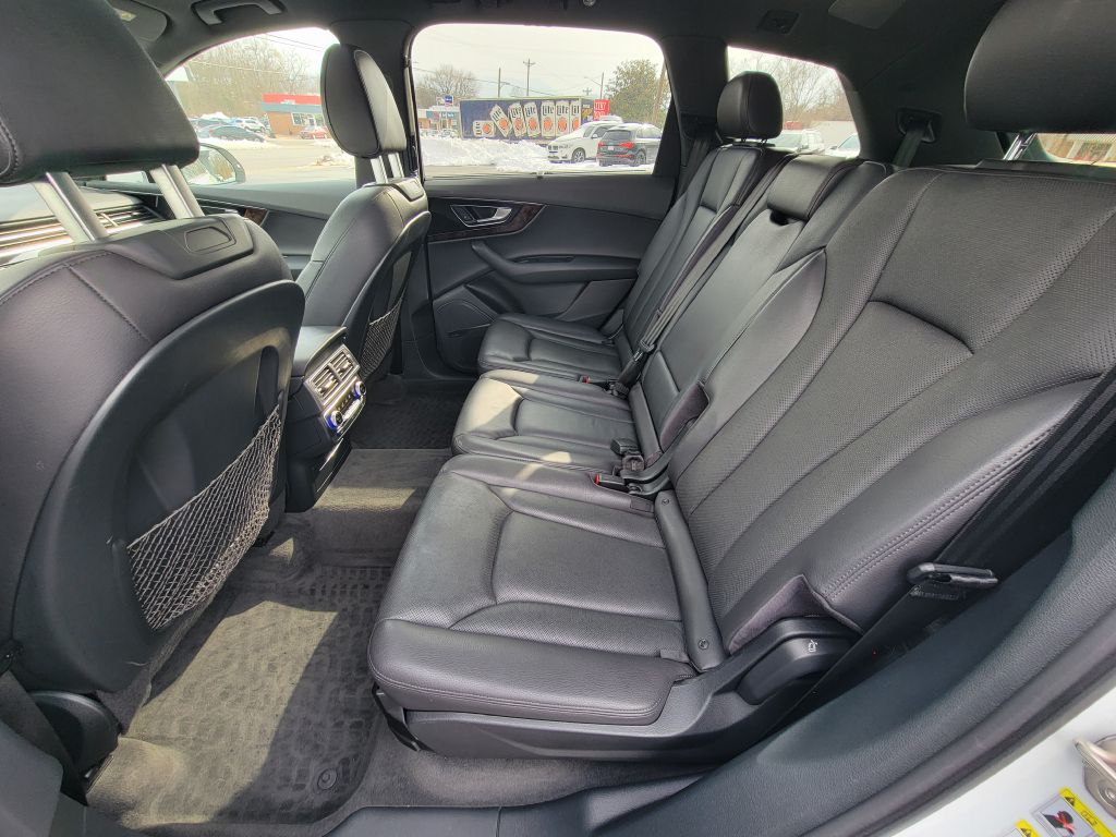 Image for 2017 Audi Q7 V6 PRESTIGE New Tires-Loaded Up-3rd Row