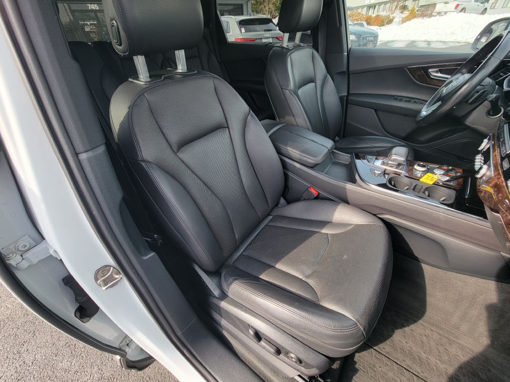 Image for 2017 Audi Q7 V6 PRESTIGE New Tires-Loaded Up-3rd Row