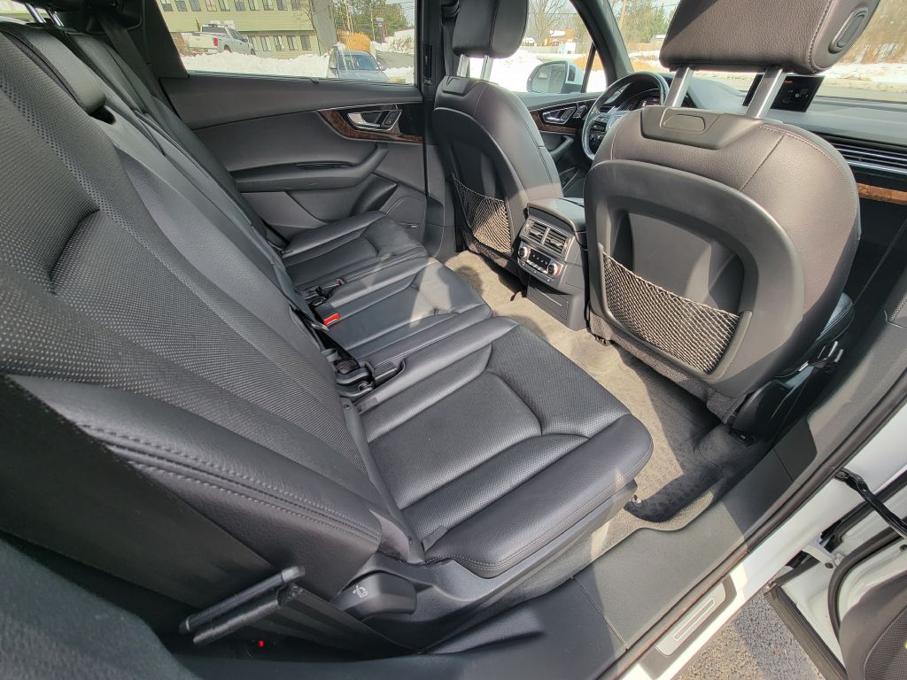 Image for 2017 Audi Q7 V6 PRESTIGE New Tires-Loaded Up-3rd Row