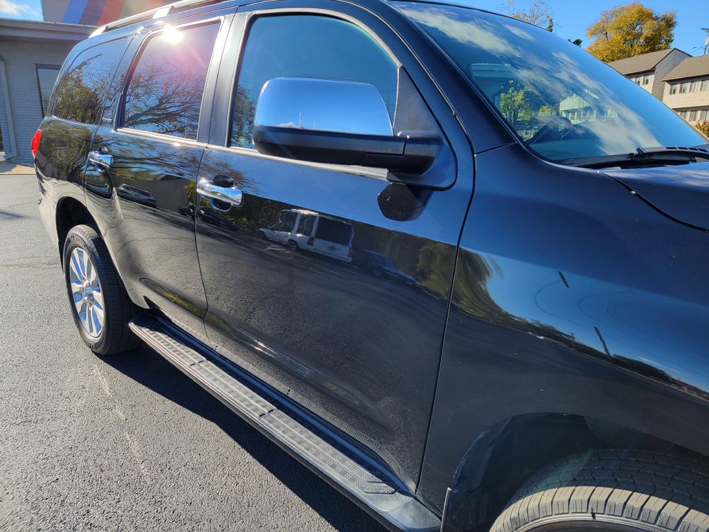 Image for 2013 Toyota SEQUOIA PLATINUM 4X4-DVD-Records!