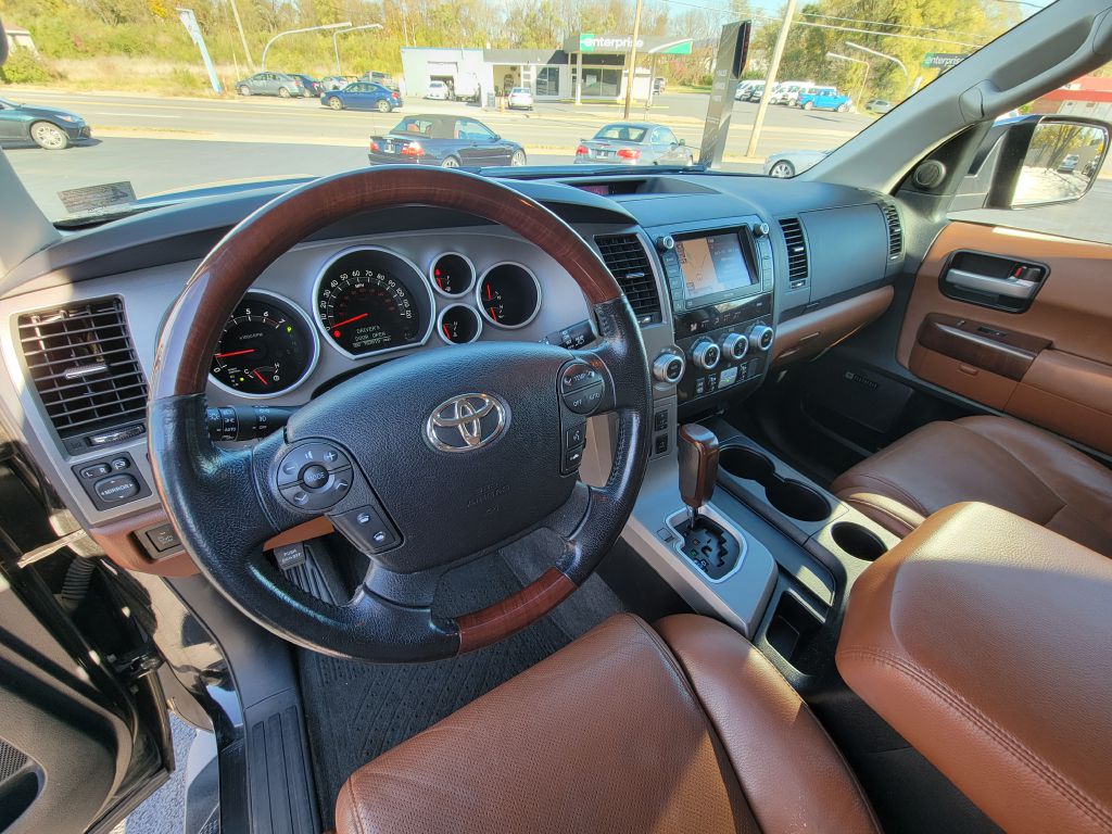 Image for 2013 Toyota SEQUOIA PLATINUM 4X4-DVD-Records!