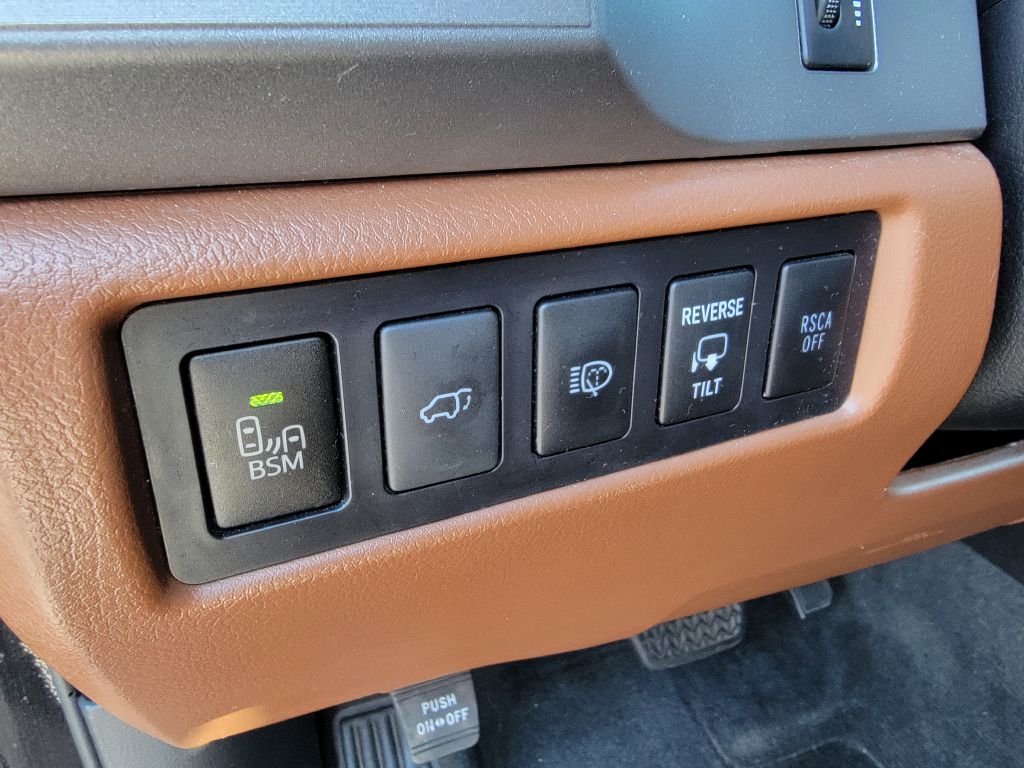 Image for 2013 Toyota SEQUOIA PLATINUM 4X4-DVD-Records!