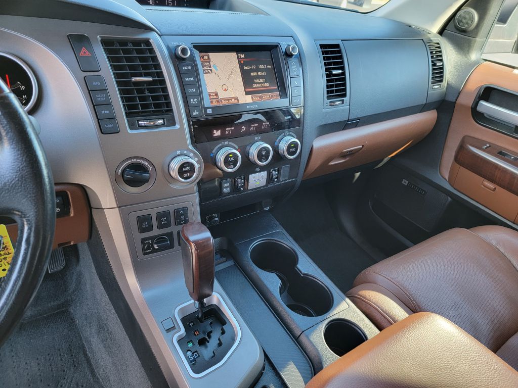 Image for 2013 Toyota SEQUOIA PLATINUM 4X4-DVD-Records!