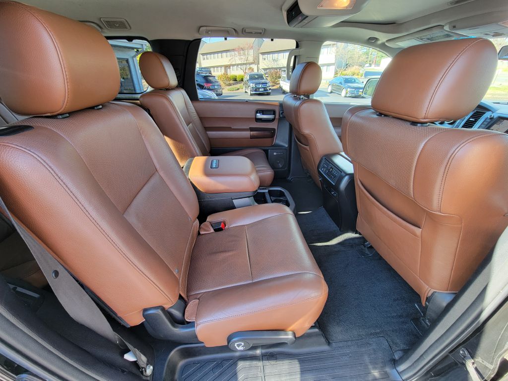 Image for 2013 Toyota SEQUOIA PLATINUM 4X4-DVD-Records!