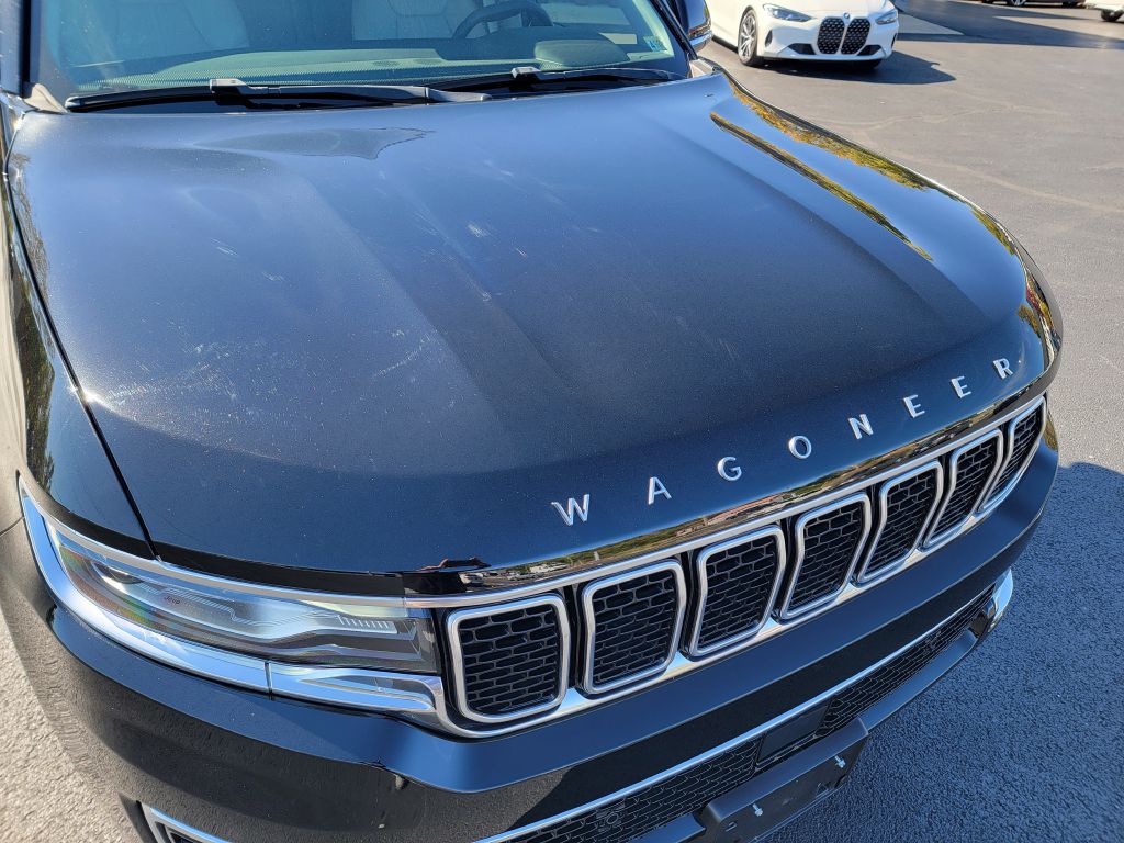 Image for 2022 Jeep WAGONEER 4X4 SERIES II 1-Owner 8-Passenger