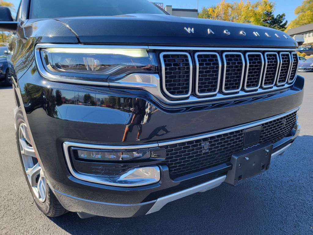 Image for 2022 Jeep WAGONEER 4X4 SERIES II 1-Owner 8-Passenger