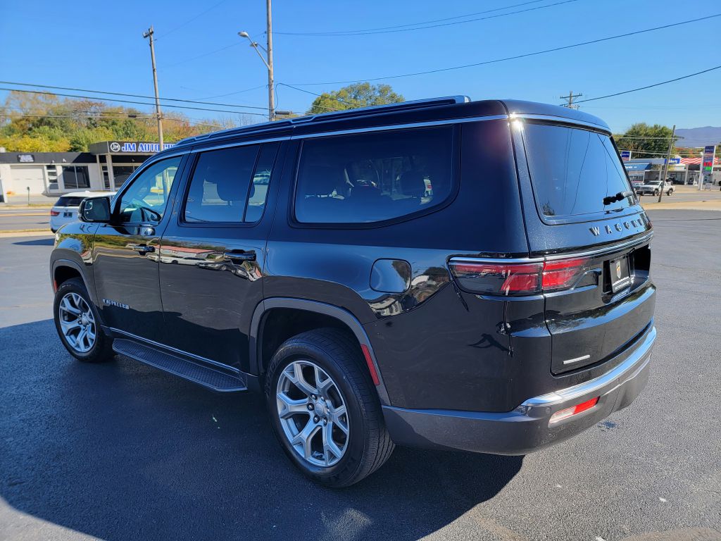 Image for 2022 Jeep WAGONEER 4X4 SERIES II 1-Owner 8-Passenger