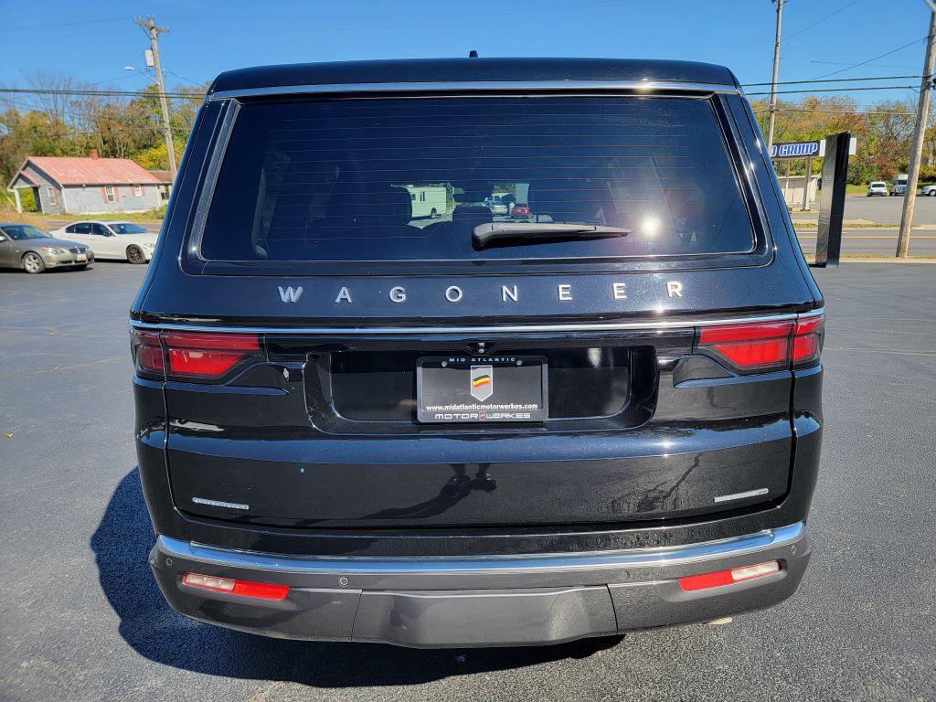 Image for 2022 Jeep WAGONEER 4X4 SERIES II 1-Owner 8-Passenger