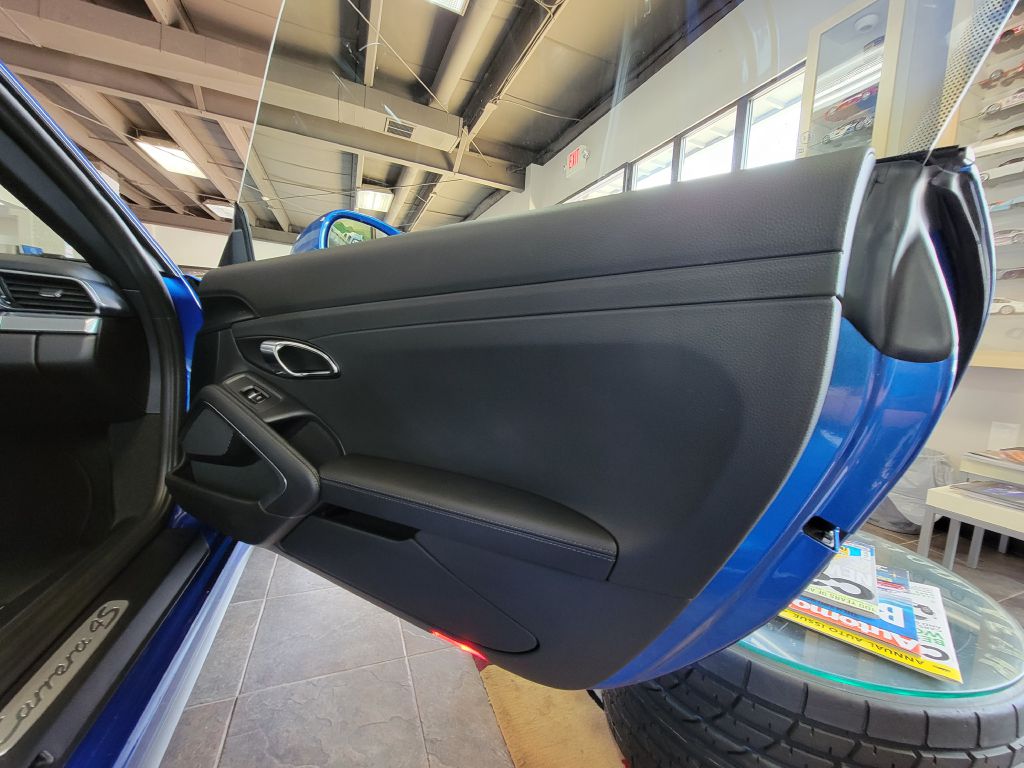 Image for 2017 Porsche 911 C4S CARRERA 1 Owner! PASM- Sport Seats +