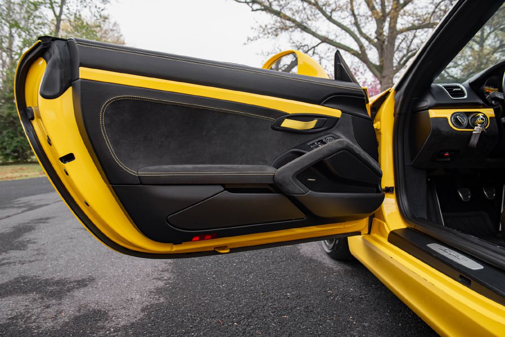 Image for 2016 Porsche BOXSTER SPYDER 6-Speed Manual 1 of 26 Yellow