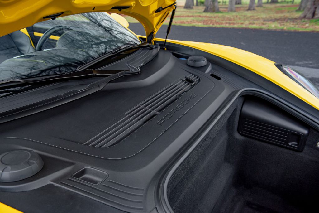 Image for 2016 Porsche BOXSTER SPYDER 6-Speed Manual 1 of 26 Yellow