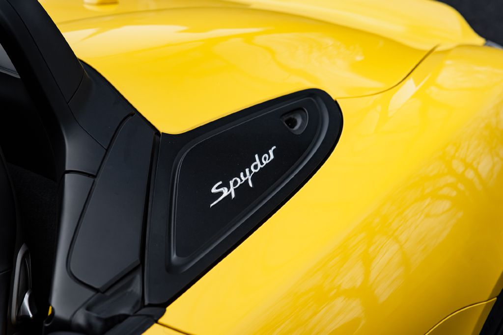 Image for 2016 Porsche BOXSTER SPYDER 6-Speed Manual 1 of 26 Yellow