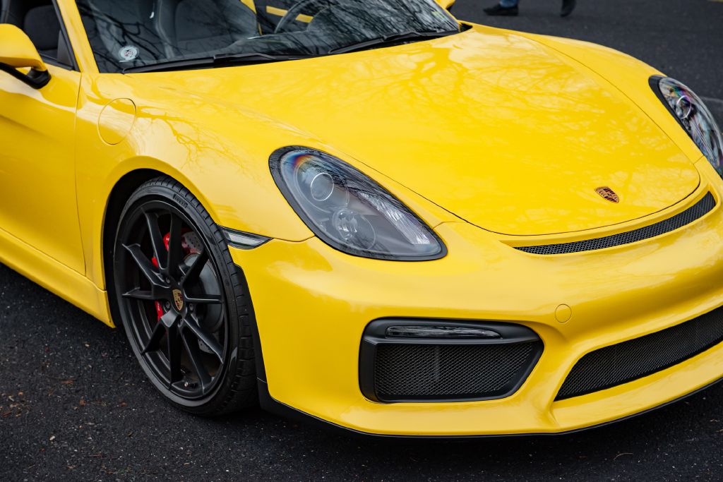 Image for 2016 Porsche BOXSTER SPYDER 6-Speed Manual 1 of 26 Yellow