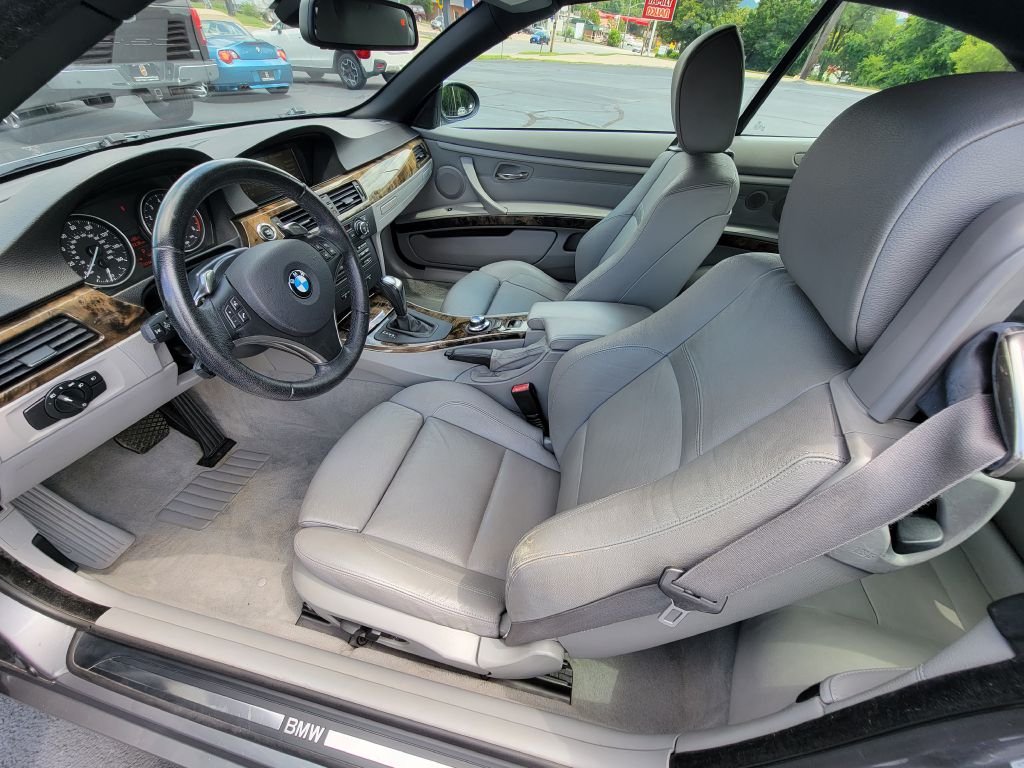 Image for 2008 BMW 328 CONVERTIBLE Sport Pkg - Service Records!