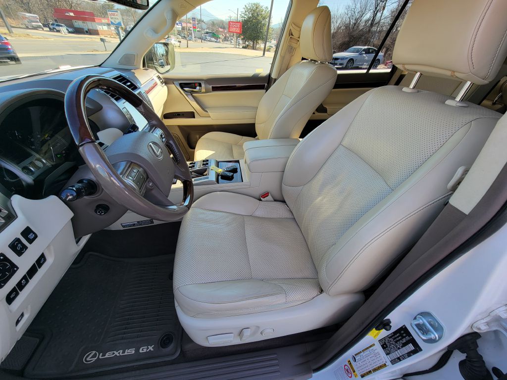 Image for 2017 Lexus GX 460 LUXURY 1-Owner! Lane Depart-AC Seats!