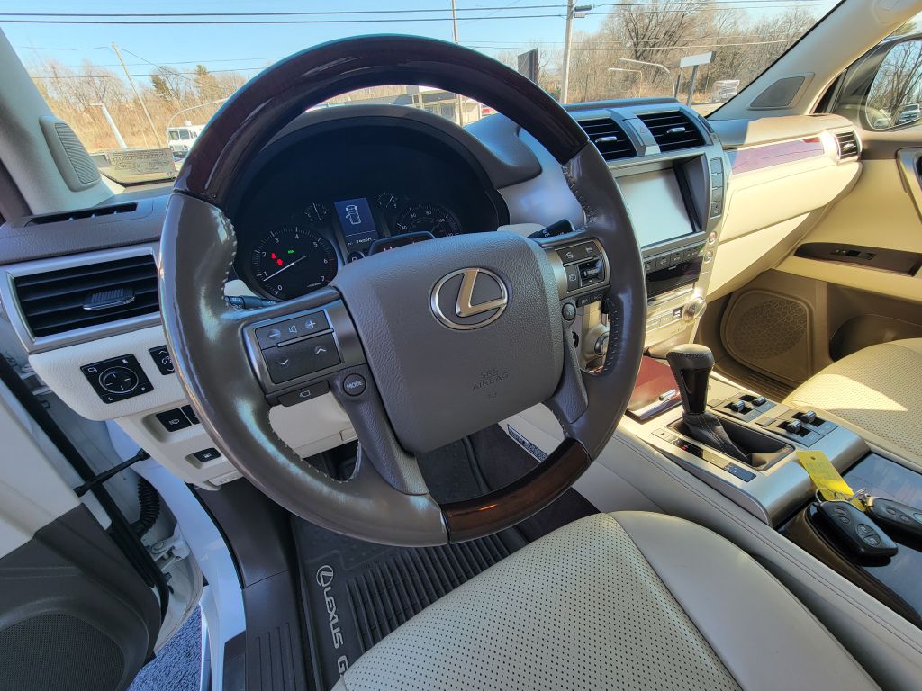 Image for 2017 Lexus GX 460 LUXURY 1-Owner! Lane Depart-AC Seats!