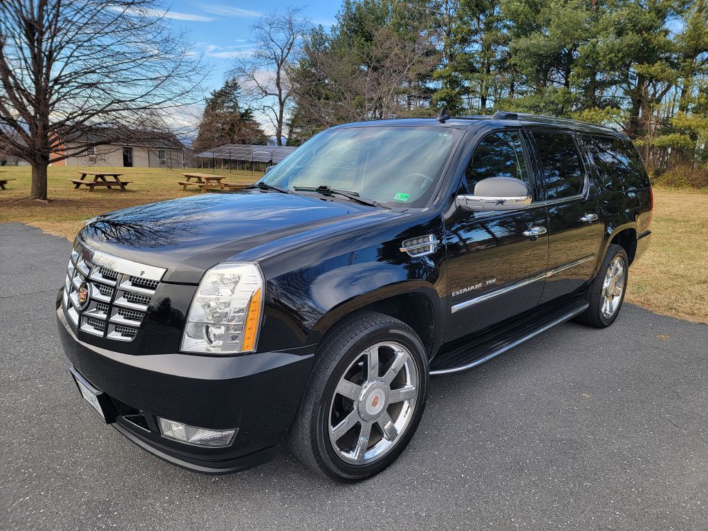 Image for 2013 Cadillac ESCALADE ESV LUXURY