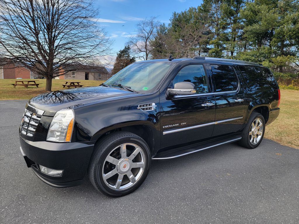 Image for 2013 Cadillac ESCALADE ESV LUXURY