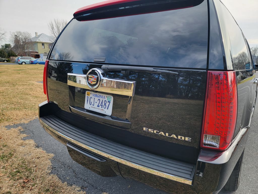 Image for 2013 Cadillac ESCALADE ESV LUXURY