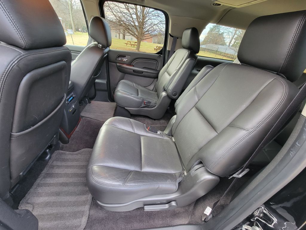 Image for 2013 Cadillac ESCALADE ESV LUXURY