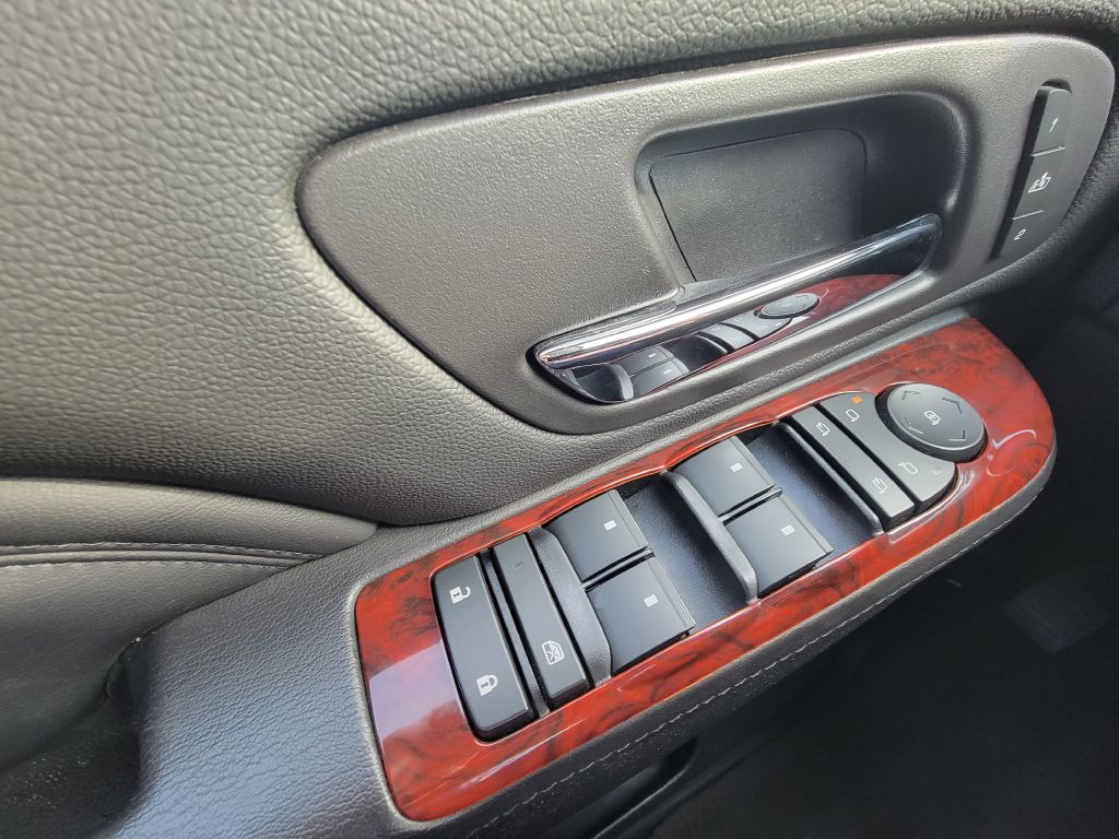 Image for 2013 Cadillac ESCALADE ESV LUXURY