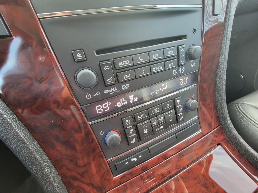 Image for 2013 Cadillac ESCALADE ESV LUXURY