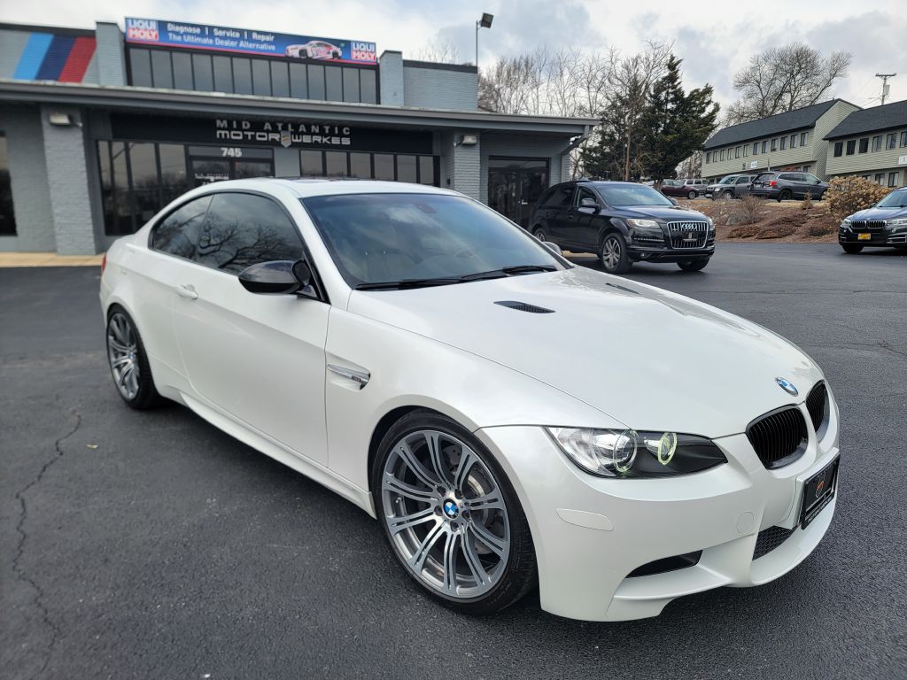 2011 BMW M3 E92 COUPE LOW Mile-Mineral White-WOW!