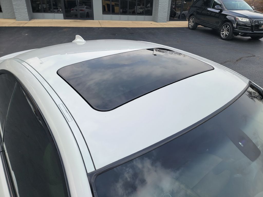 Image for 2011 BMW M3 E92 COUPE LOW Mile-Mineral White-WOW!