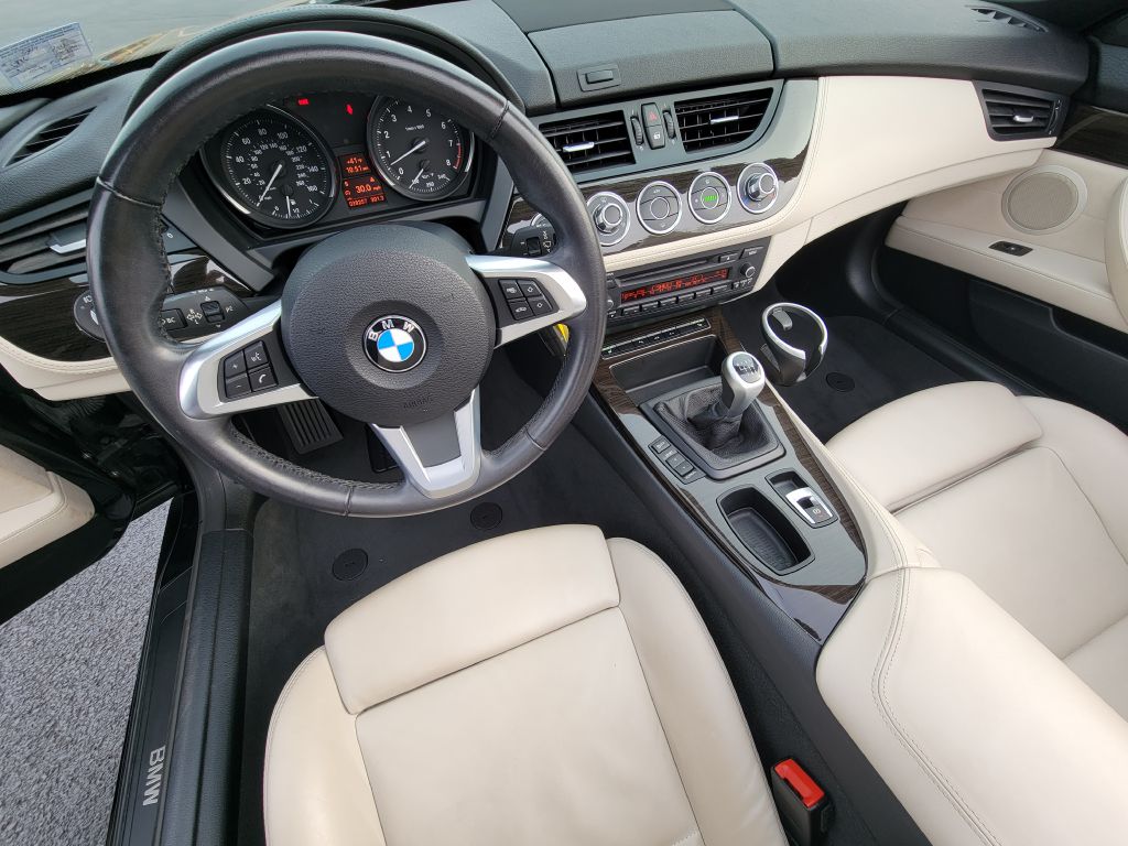 Image for 2011 BMW Z4 SDRVIE 30I 1 Owner! 38k Miles - MANUAL!!