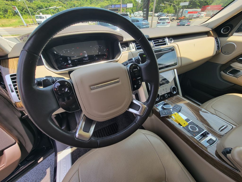 2019 Land Rover Range Rover HSE photo 23