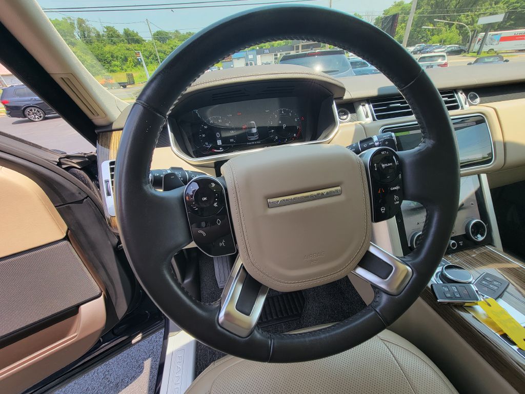 2019 Land Rover Range Rover HSE photo 24