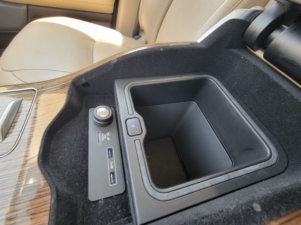 2019 Land Rover Range Rover HSE photo 29