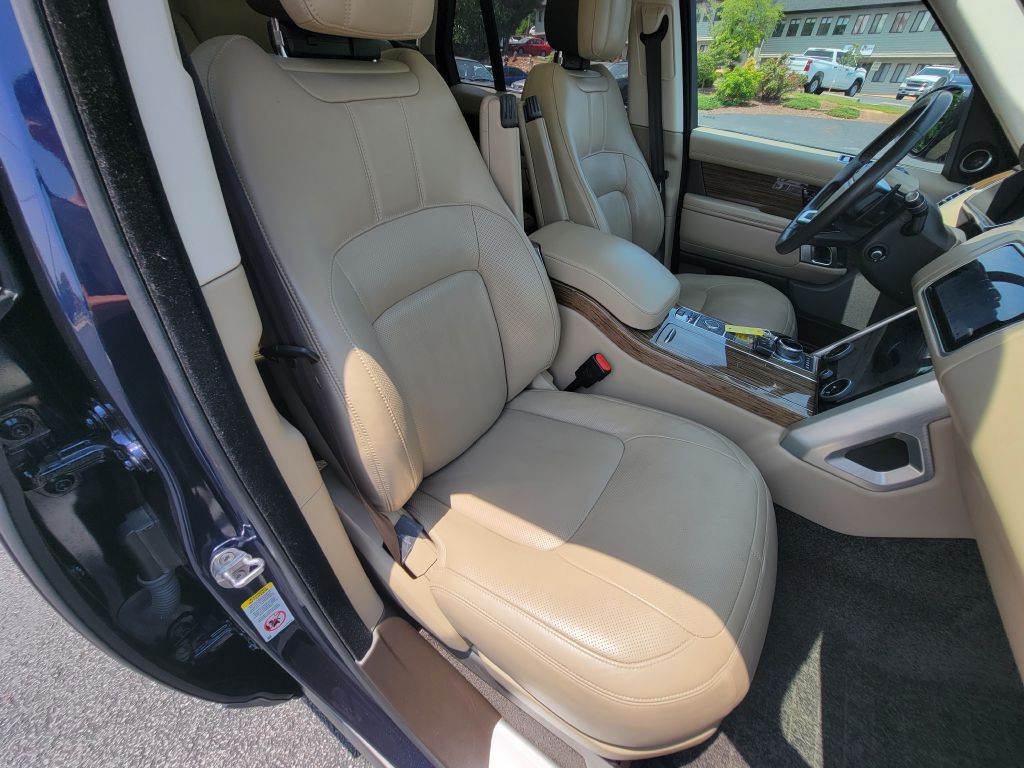 2019 Land Rover Range Rover HSE photo 20