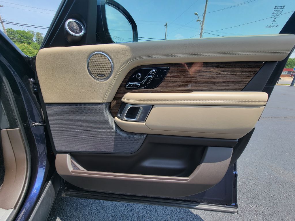 2019 Land Rover Range Rover HSE photo 39