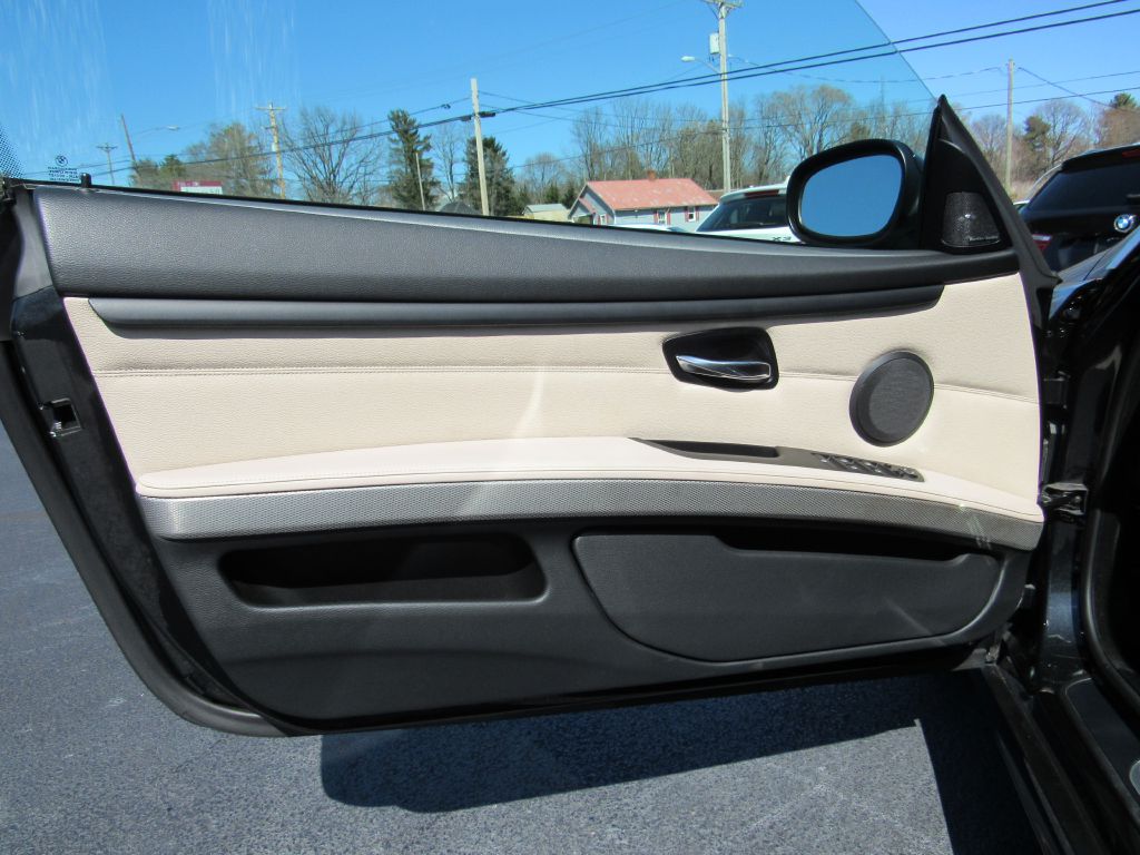 Image for 2011 BMW 335IS CONV Rare! 37k Miles-Ultra Clean!
