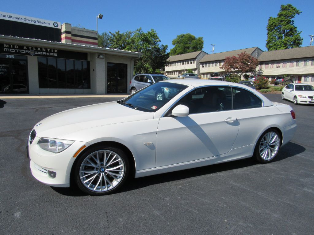 Image for 2011 BMW 335 CONVERTIBLE NAV-Sport Pkg-SUPER CLEAN!