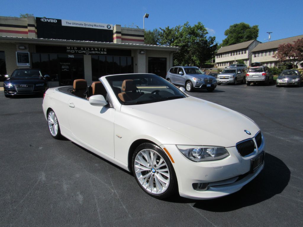 Image for 2011 BMW 335 CONVERTIBLE NAV-Sport Pkg-SUPER CLEAN!