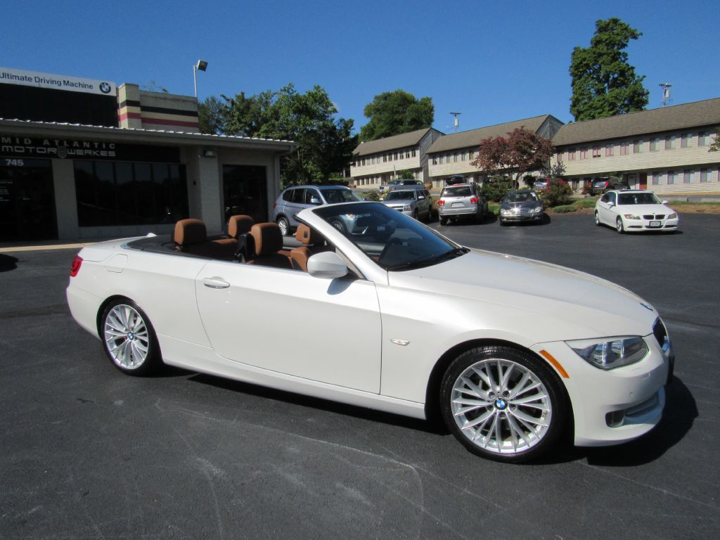 Image for 2011 BMW 335 CONVERTIBLE NAV-Sport Pkg-SUPER CLEAN!